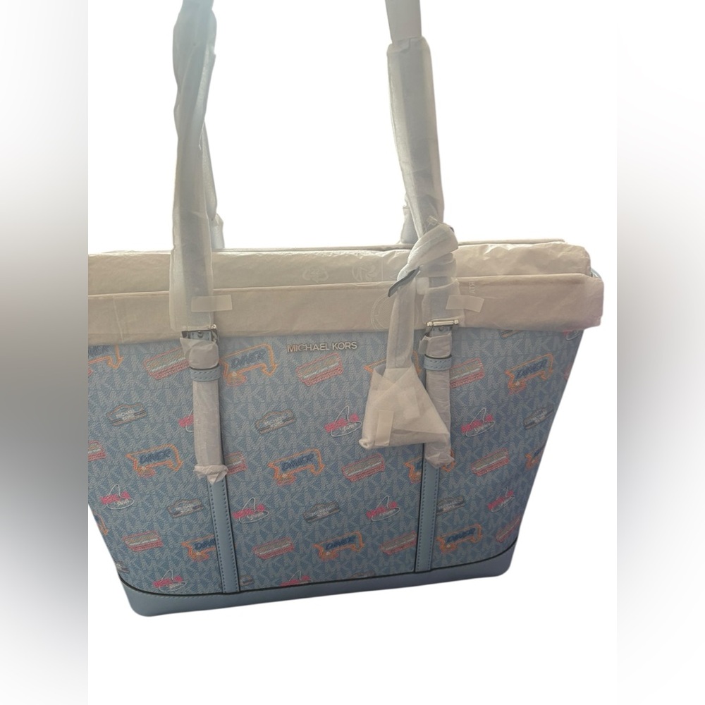 Michael Michael Kors  jet set printed signature logo Tote NWT still in plastic - Picture 7 of 16